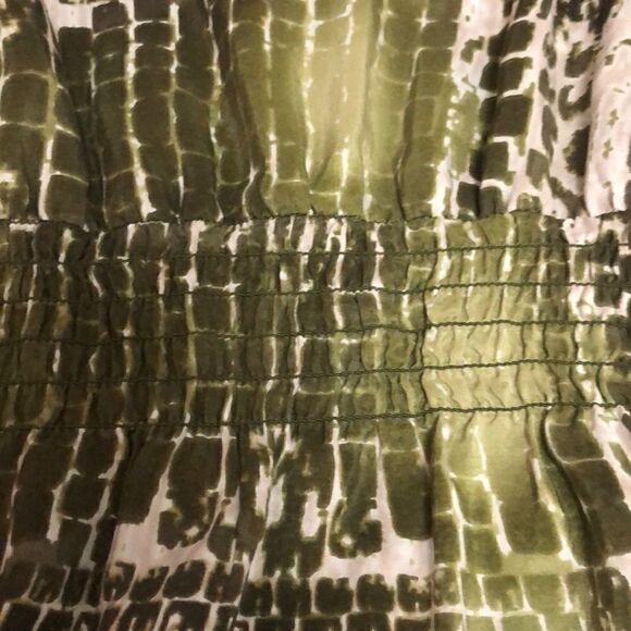 Bebe 100% silk snake print racerback tank - Picture 3 of 7